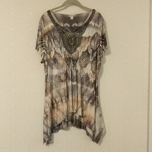 Short sleeve blouse with crochet detailing